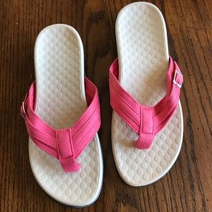 Vionic wannabes! NWOT